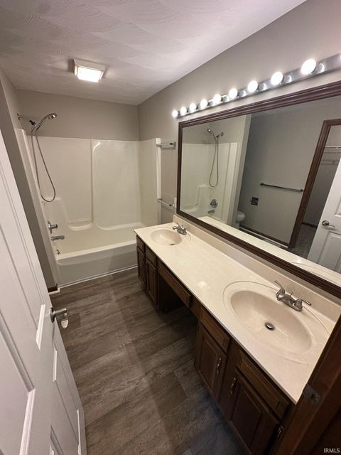 Tiny photo for 405 Carlisle Drive, Huntington, IN 46750 (MLS # 202622395)