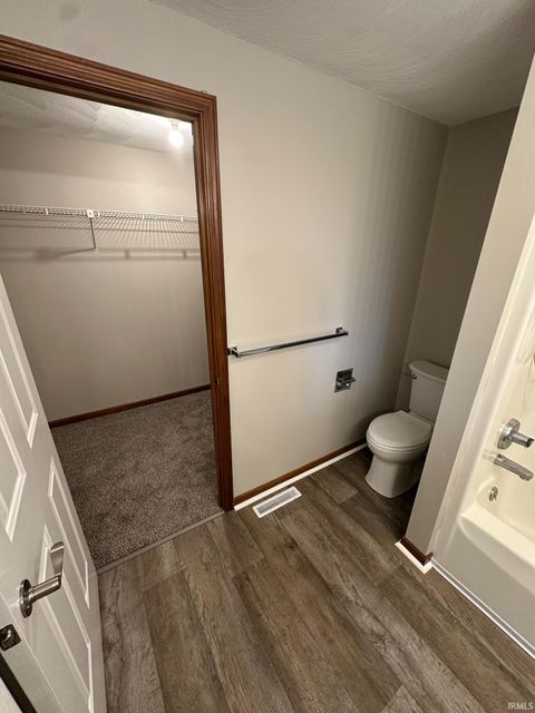 Tiny photo for 405 Carlisle Drive, Huntington, IN 46750 (MLS # 202622395)