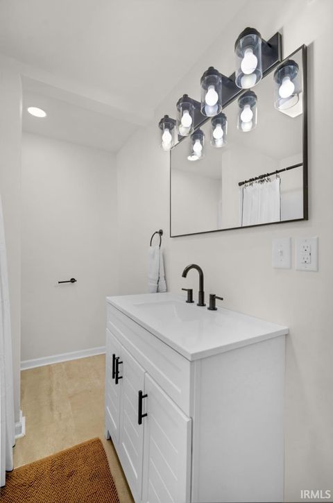 Tiny photo for 521 HOLLY Lane, Kokomo, IN 46902 (MLS # 202547676)