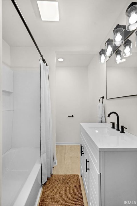 Tiny photo for 521 HOLLY Lane, Kokomo, IN 46902 (MLS # 202547676)