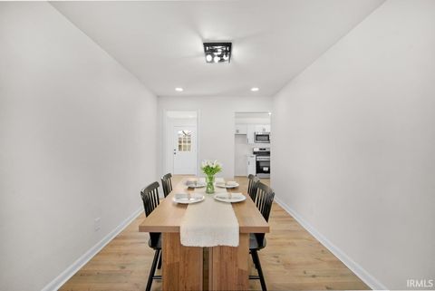 Tiny photo for 521 HOLLY Lane, Kokomo, IN 46902 (MLS # 202547676)