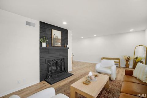 Tiny photo for 521 HOLLY Lane, Kokomo, IN 46902 (MLS # 202547676)