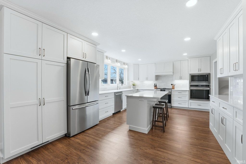 Photo of 10602 Alderwood Lane, Fort Wayne, IN 46845 (MLS # 202611558)