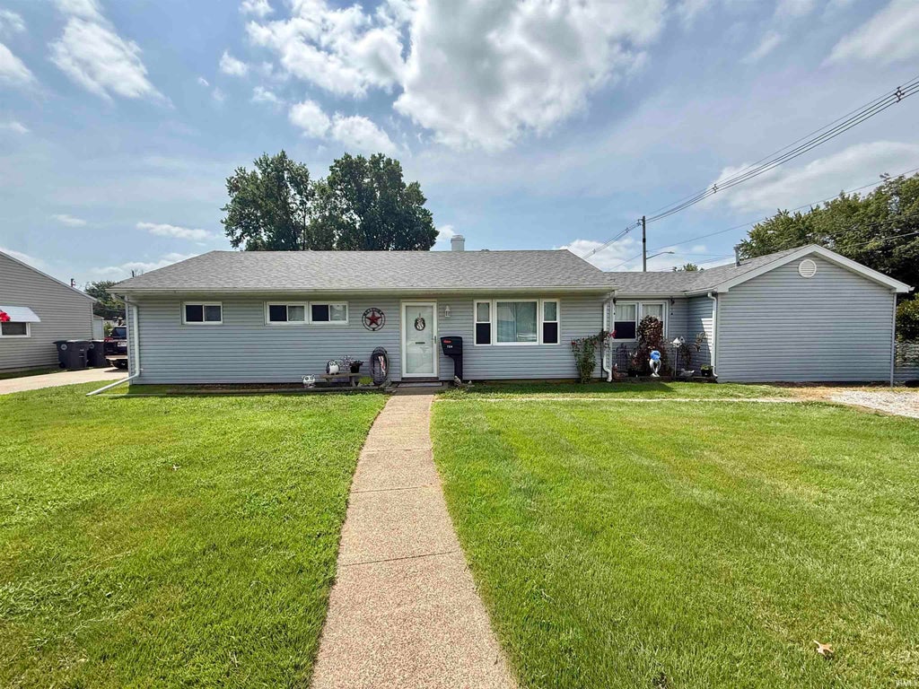 Photo of 724 Sheffield Drive, Evansville, IN 47710 (MLS # 202633395)