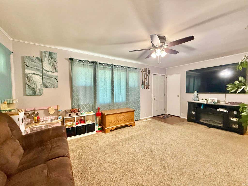 Photo of 724 Sheffield Drive, Evansville, IN 47710 (MLS # 202633395)