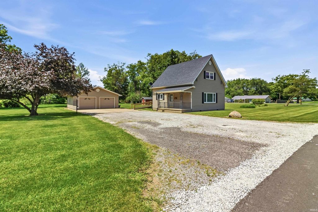Photo of 222 W 10th Street, Matthews, IN 46953 (MLS # 202620778)