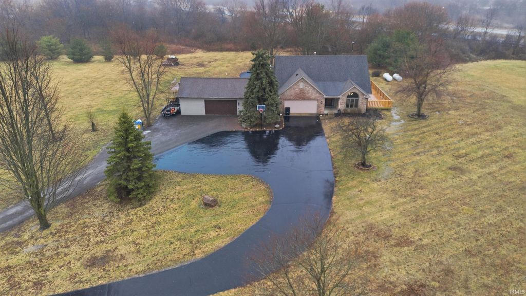 Photo of 1889 W County Road 1000 N Road, Lizton, IN 46149 (MLS # 202608919)