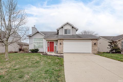 Photo of 8320 Wyckford Place, Fort Wayne, IN 46825 (MLS # 202547547)