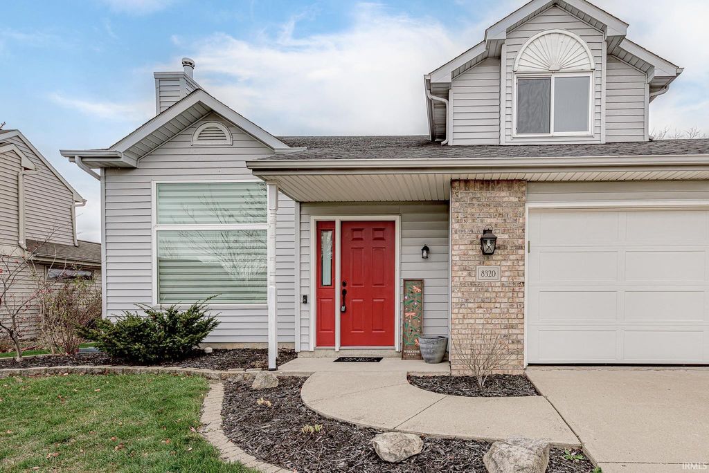 Photo of 8320 Wyckford Place, Fort Wayne, IN 46825 (MLS # 202547547)