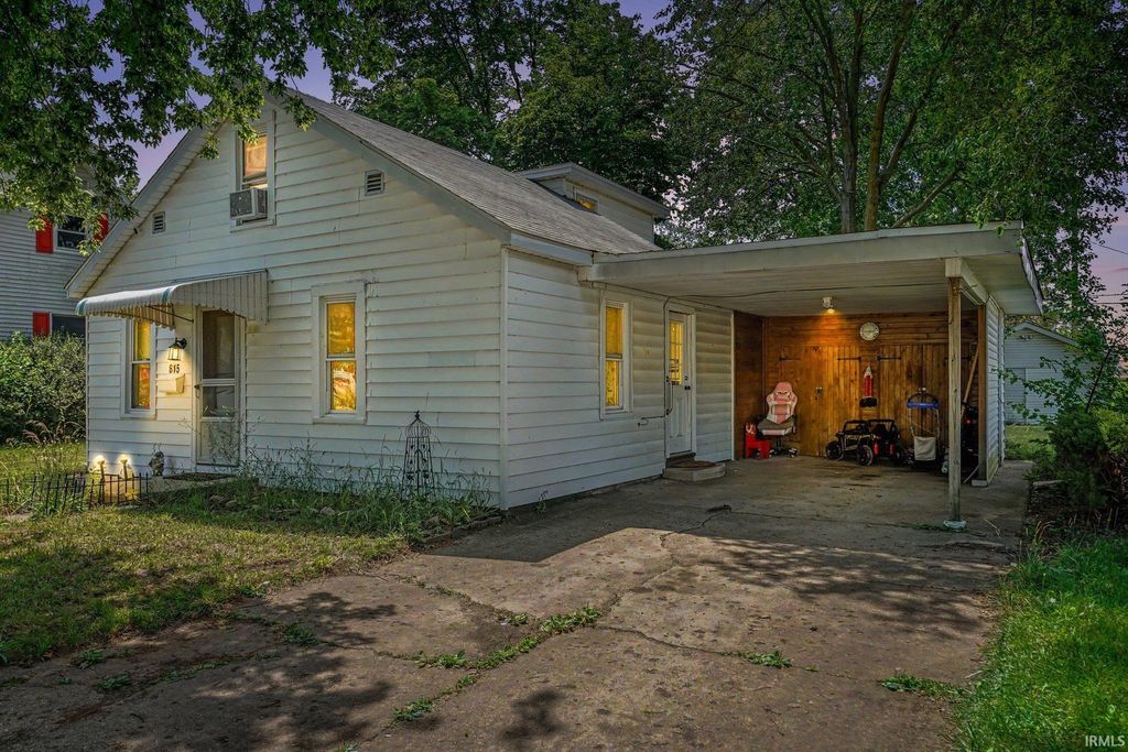 Photo of 615 N Riverside Boulevard, Goshen, IN 46528 (MLS # 202626207)