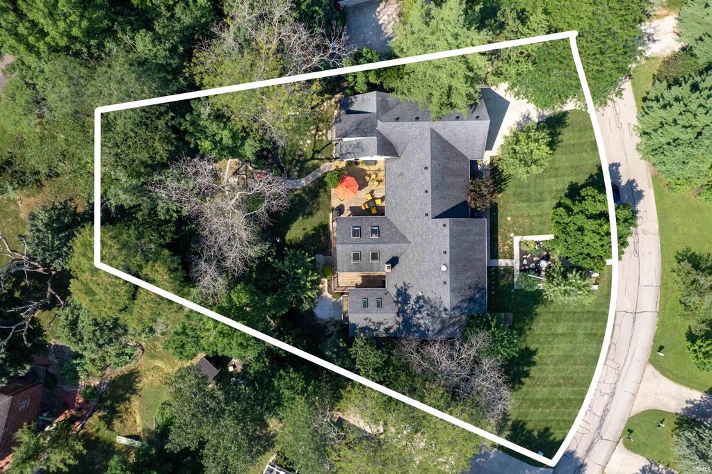 Photo of 5107 Knollwood Lane, Anderson, IN 46011 (MLS # 202547768)