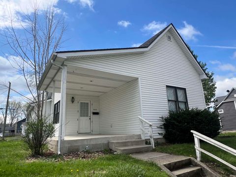 Tiny photo for 527 W Jefferson Street, Kokomo, IN 46901 (MLS # 202617262)