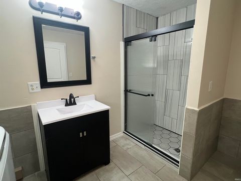 Tiny photo for 527 W Jefferson Street, Kokomo, IN 46901 (MLS # 202617262)