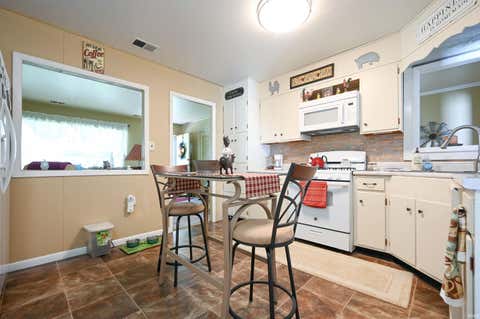 Tiny photo for 916 E FISCHER Street, Kokomo, IN 46901 (MLS # 202620025)