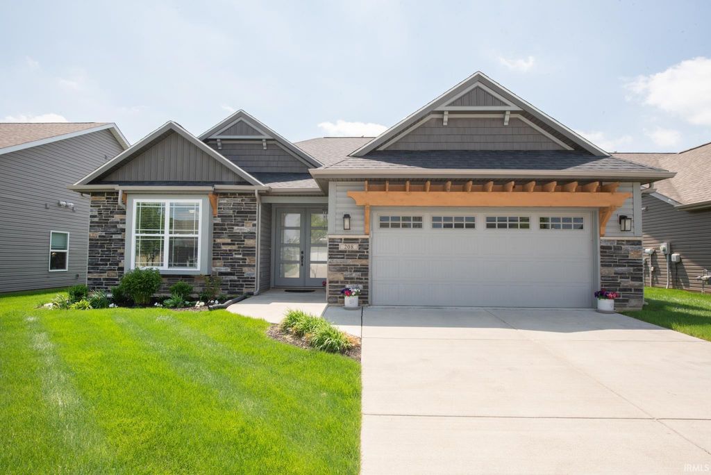 Photo of 208 Aqueduct Circle, West Lafayette, IN 47906 (MLS # 202615676)