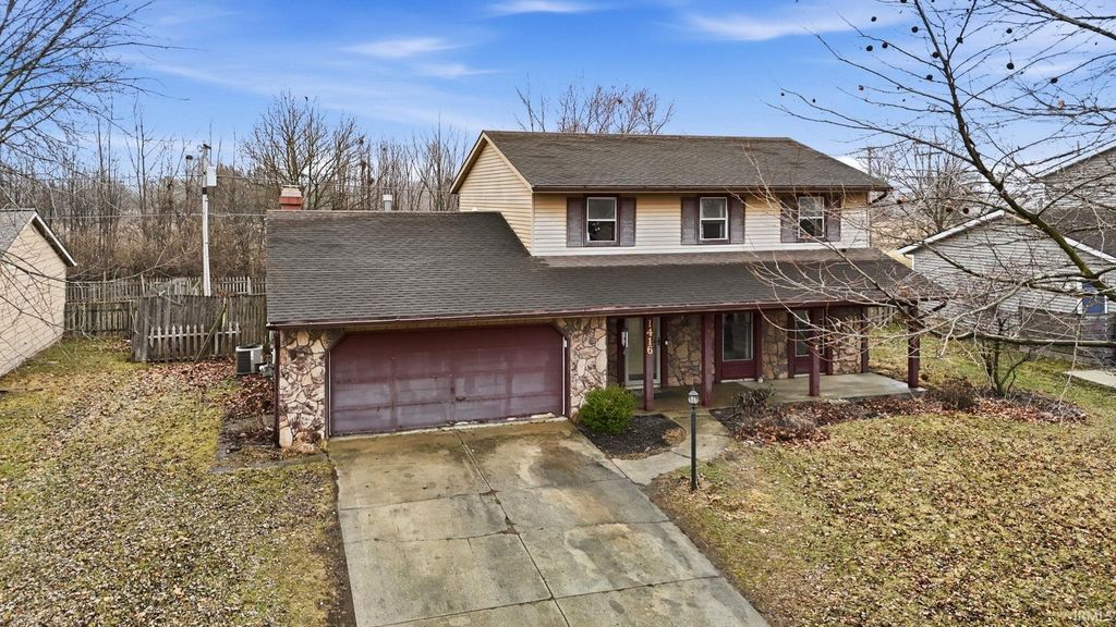 Photo of 1416 Lofton Way, Fort Wayne, IN 46815 (MLS # 202607383)