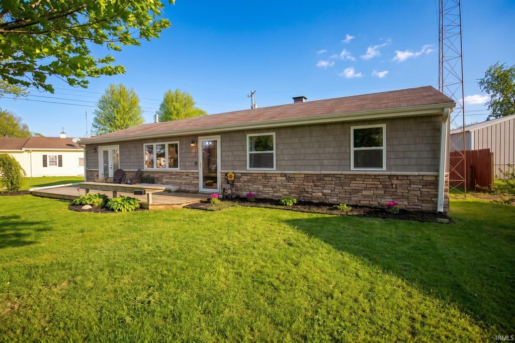 Photo of 1100 Rochester Boulevard, Rochester, IN 46975 (MLS # 202614569)