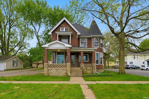 Photo of 113 E 10th Street, Rochester, IN 46975 (MLS # 202615707)
