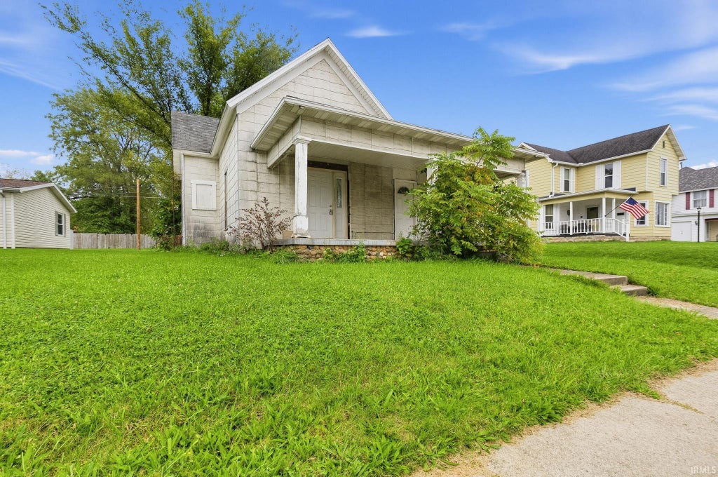Photo of 333 N Main Street, Dunkirk, IN 47336 (MLS # 202639688)