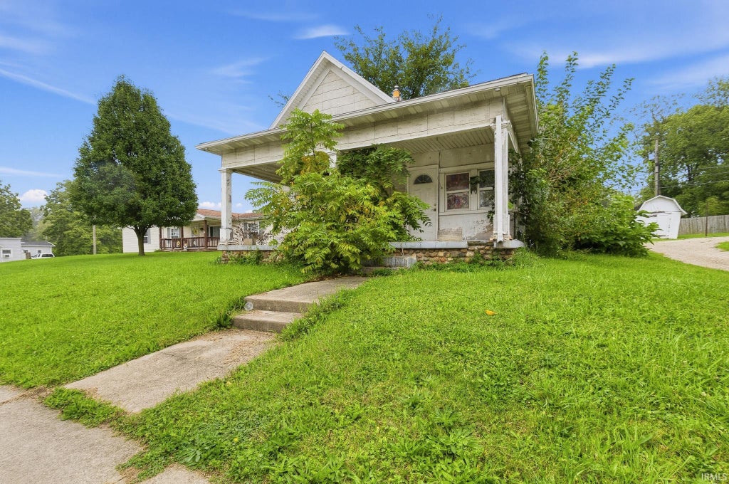 Photo of 333 N Main Street, Dunkirk, IN 47336 (MLS # 202639688)