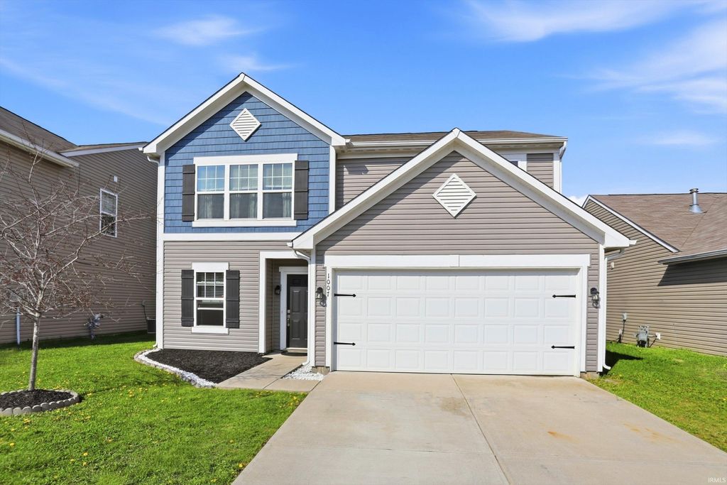 Photo of 1007 Belvedere Drive, Shelbyville, IN 46176 (MLS # 202609106)