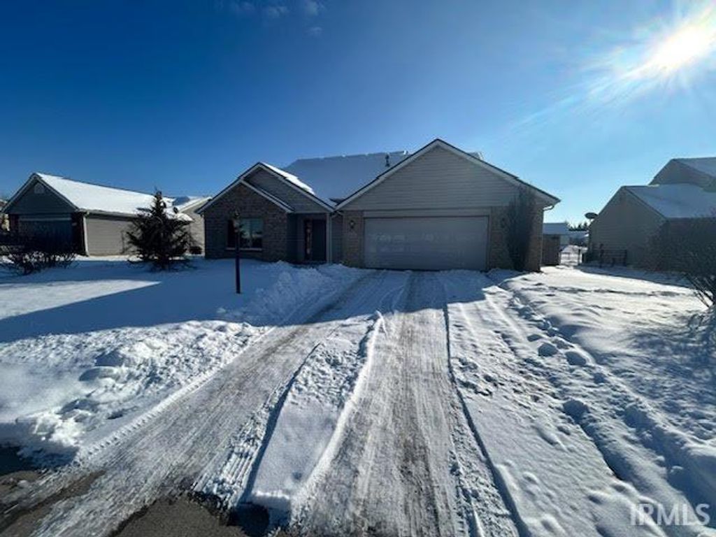 Photo of 3623 Charger Court, Fort Wayne, IN 46818 (MLS # 202548214)
