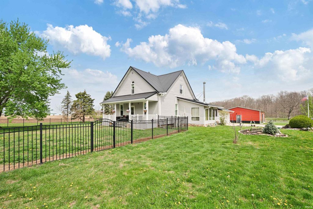 Photo of 6166 Frances Slocum Trail, Marion, IN 46952 (MLS # 202613350)