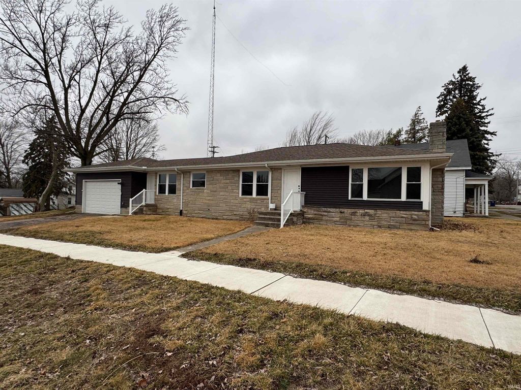 Photo of 107 E Sycamore Street, Silver Lake, IN 46982 (MLS # 202605359)