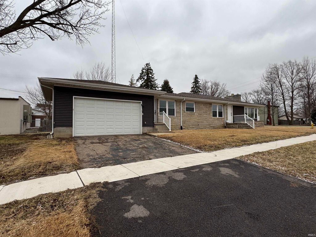 Photo of 107 E Sycamore Street, Silver Lake, IN 46982 (MLS # 202605359)