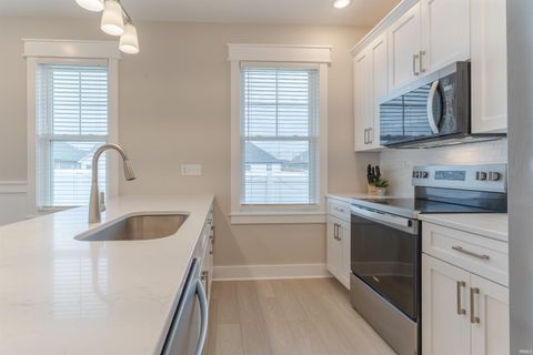 Tiny photo for 8445 Bell Crossing Drive, Newburgh, IN 47630 (MLS # 202611146)