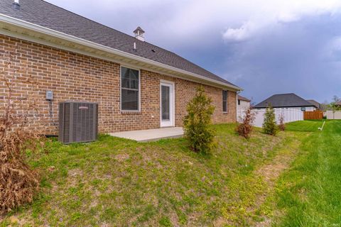 Tiny photo for 8445 Bell Crossing Drive, Newburgh, IN 47630 (MLS # 202611146)