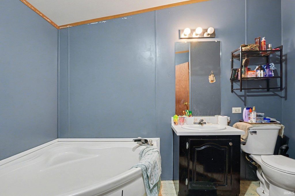 Photo of 51760 Downey Street, Elkhart, IN 46514 (MLS # 202621053)