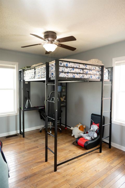 Tiny photo for 528 Somerset Drive, Kokomo, IN 46902 (MLS # 202607097)