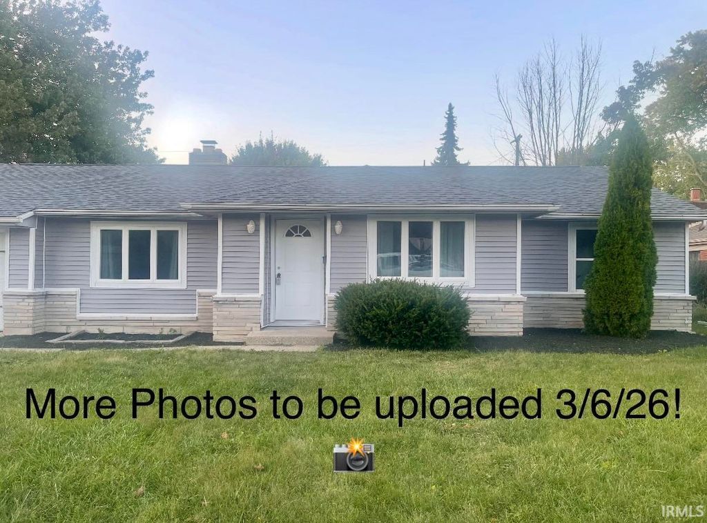 Photo of 528 Somerset Drive, Kokomo, IN 46902 (MLS # 202607097)