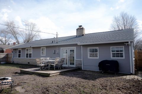 Tiny photo for 528 Somerset Drive, Kokomo, IN 46902 (MLS # 202607097)