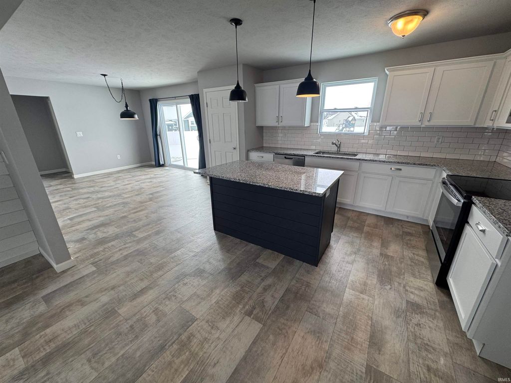 Photo of 805 N Breezewood Drive, Lakeville, IN 46536 (MLS # 202603538)