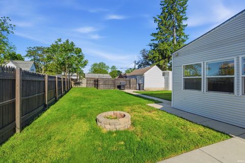 Tiny photo for 1106 S 5th Street, Lafayette, IN 47905 (MLS # 202618417)