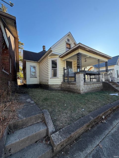 Tiny photo for 269 E 5th Street, Peru, IN 46970 (MLS # 202549600)