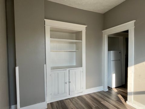Tiny photo for 115 E 2Nd Street, Peru, IN 46970 (MLS # 202516855)