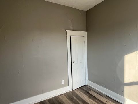 Tiny photo for 115 E 2Nd Street, Peru, IN 46970 (MLS # 202516855)