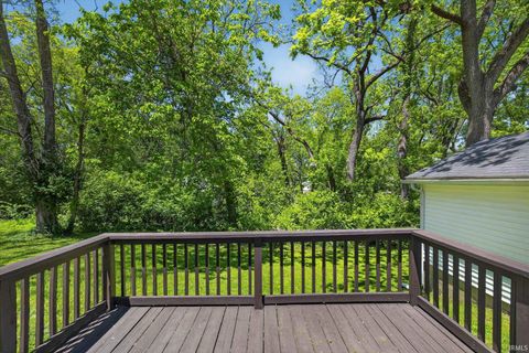 Tiny photo for 1010 W 10th Street, Bloomington, IN 47404 (MLS # 202618560)