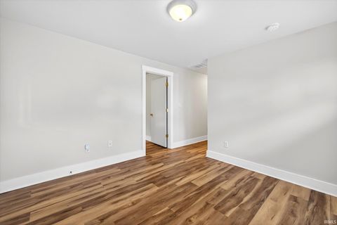 Tiny photo for 1010 W 10th Street, Bloomington, IN 47404 (MLS # 202618560)