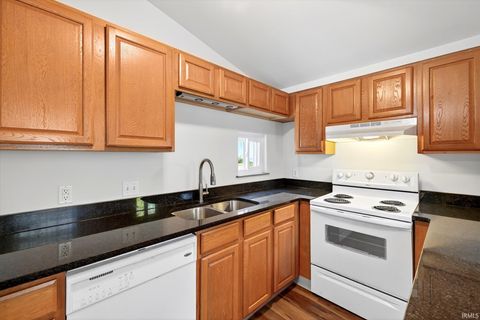 Tiny photo for 1010 W 10th Street, Bloomington, IN 47404 (MLS # 202618560)