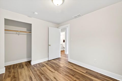 Tiny photo for 1010 W 10th Street, Bloomington, IN 47404 (MLS # 202618560)
