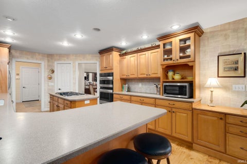 Tiny photo for 1865 Cobblestone Boulevard, Elkhart, IN 46514 (MLS # 202633537)
