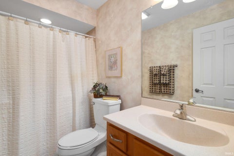 Tiny photo for 1865 Cobblestone Boulevard, Elkhart, IN 46514 (MLS # 202633537)
