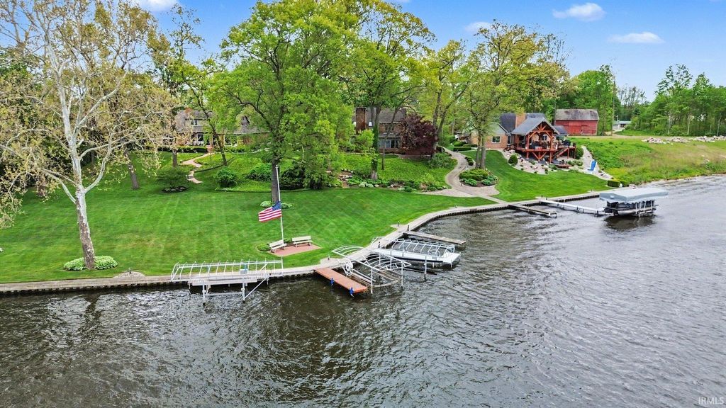 Photo of 54940 Woodhold Court, Elkhart, IN 46516 (MLS # 202619125)