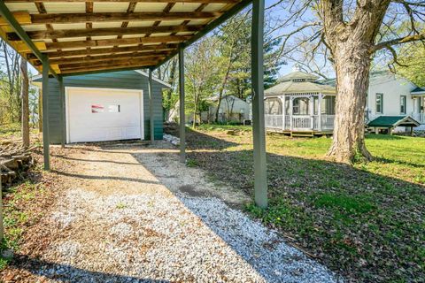 Tiny photo for 901 S Lincoln Street, Bloomington, IN 47401 (MLS # 202612513)