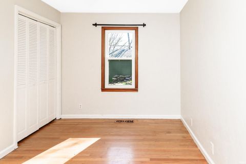 Tiny photo for 901 S Lincoln Street, Bloomington, IN 47401 (MLS # 202612513)