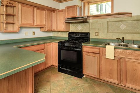 Tiny photo for 901 S Lincoln Street, Bloomington, IN 47401 (MLS # 202612513)